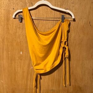 Mustard one shoulder top use one time.